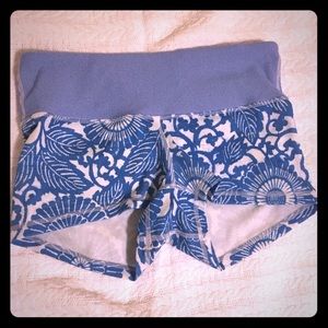Lululemon Size 6 Floral Boogie Short